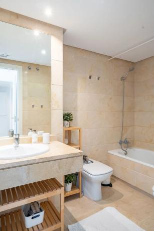 Piso en avenida Príncipe Salman, 109