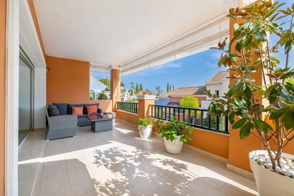 Chalet adosado en calle Pléyades, 36