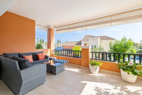 Chalet adosado en calle Pléyades, 36