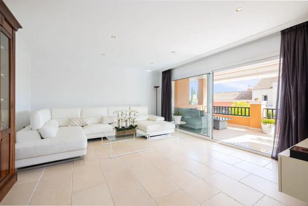 Chalet adosado en calle Pléyades, 36