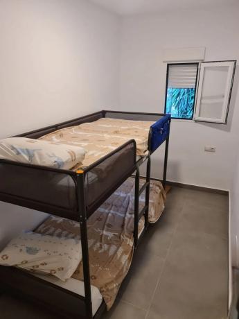 Piso en calle Edgar Neville, 2