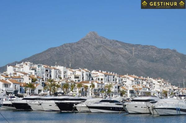 Ático en Urbanizacion n Andalucia J, 8