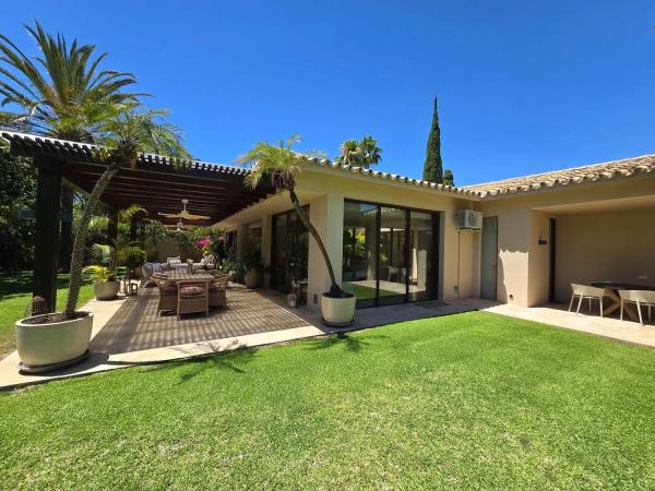 Casa independiente en avenida Avenue del Prado, 2