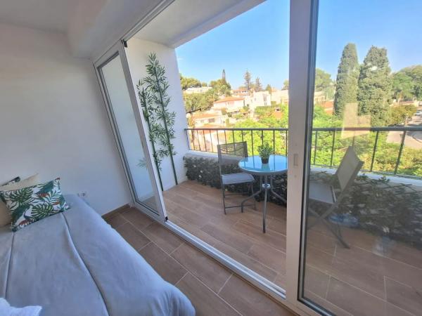 Estudio en plaza Pedro Antonio de Alarcón, 11