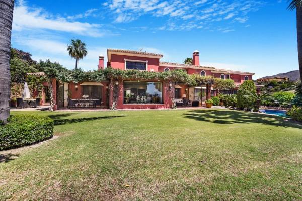 Casa independiente en calle Casiopea 5f s/n