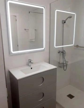 Piso en calle Jorge Manrique, 12