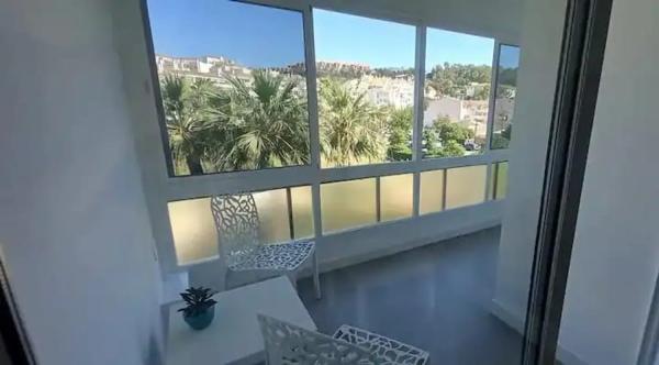 Piso en calle Jorge Manrique, 12