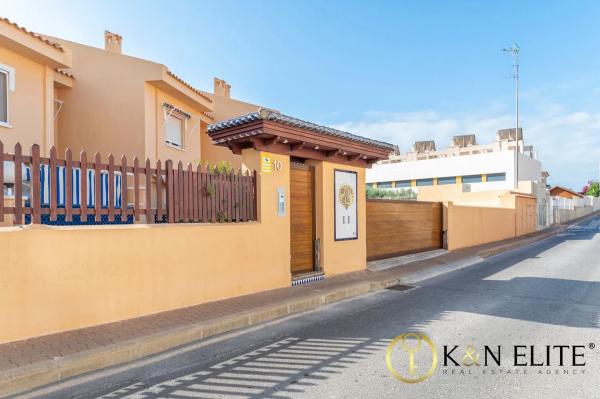 Chalet adosado en calle Morros Altos, 10