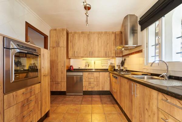 Chalet pareado en calle Tranquila