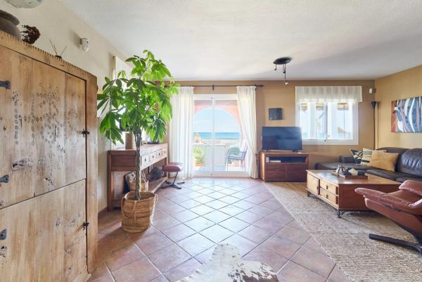 Chalet pareado en calle Tranquila