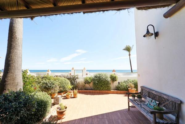 Chalet pareado en calle Tranquila