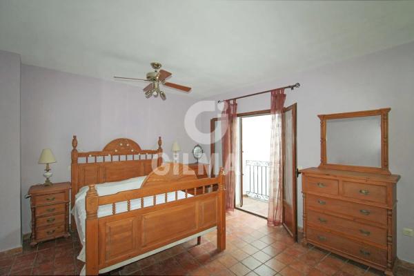 Chalet adosado en calle Sevilla