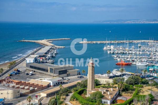 Chalet adosado en calle Sevilla