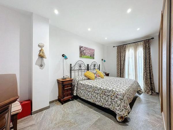 Chalet pareado en calle Zaragoza