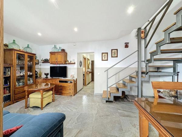 Chalet pareado en calle Zaragoza