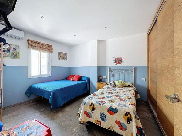 Chalet pareado en calle Zaragoza