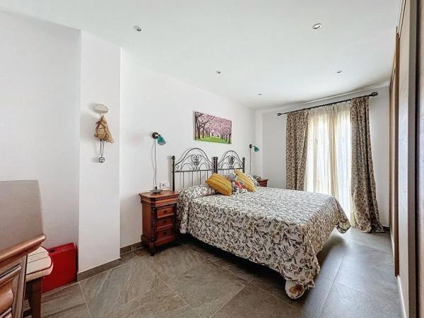 Chalet pareado en calle Zaragoza