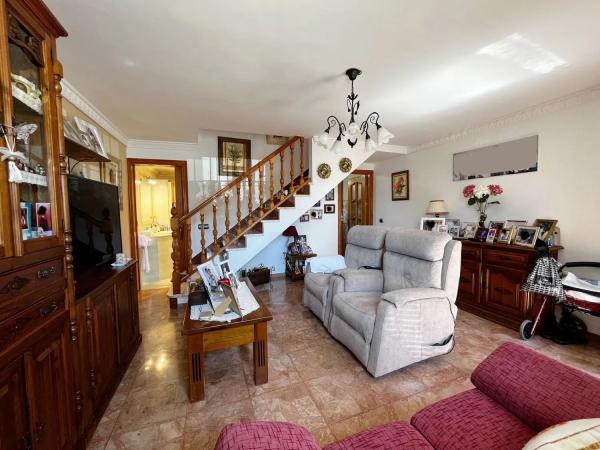 Chalet adosado en avenida España