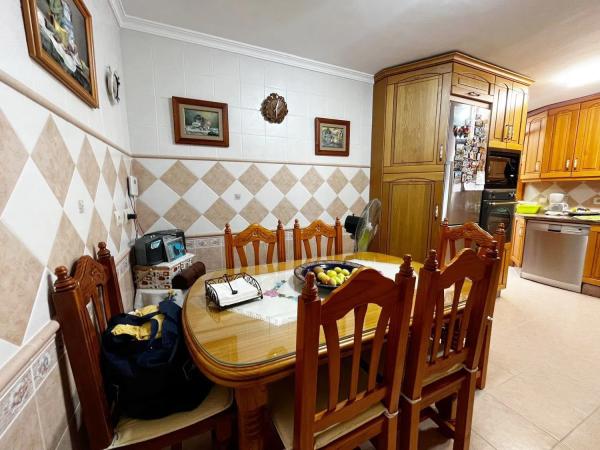 Chalet adosado en avenida España