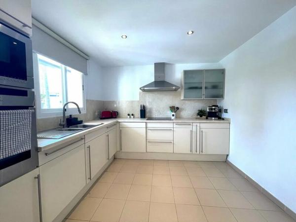 Piso en Barrio Benatalaya