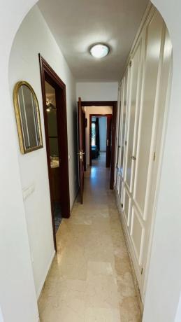 Piso en calle Alfarnate, 7