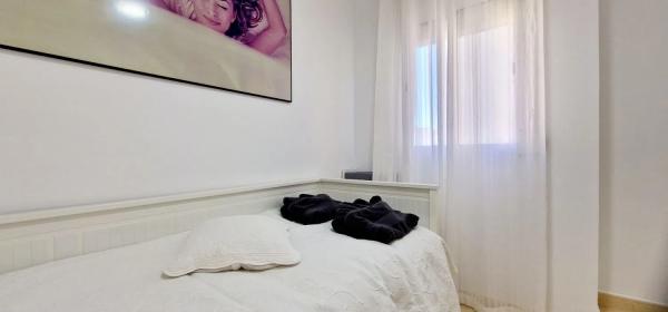 Piso en plaza de la Constitución, 1 -19