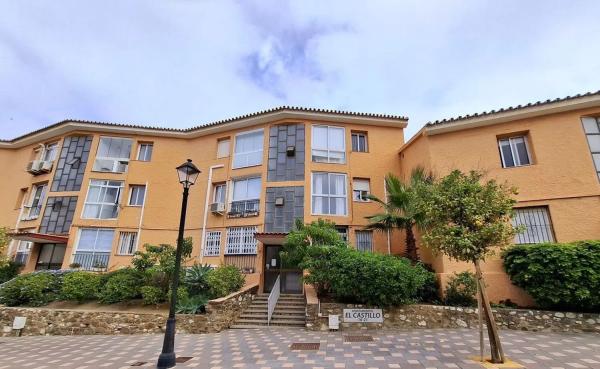 Piso en calle Algarrobos, 4