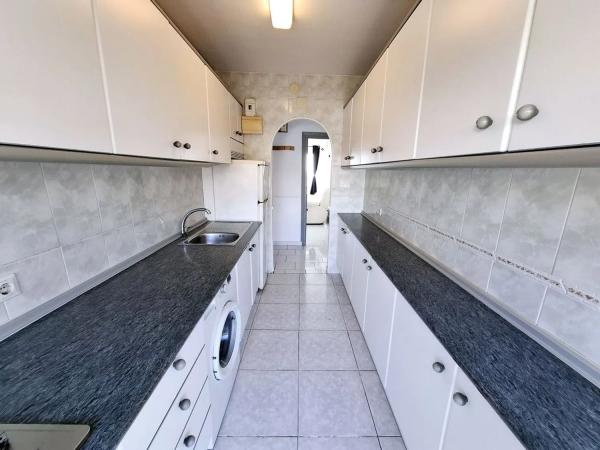 Piso en calle Algarrobos, 4