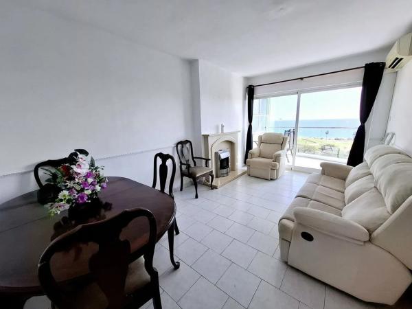 Piso en calle Algarrobos, 4