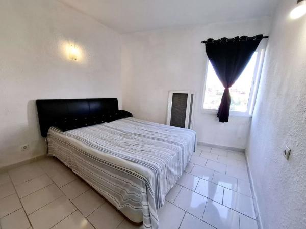 Piso en calle Algarrobos, 4