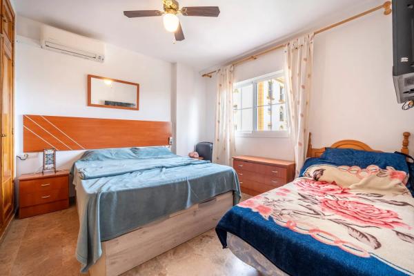 Piso en calle Francisco Claros Curro, 1