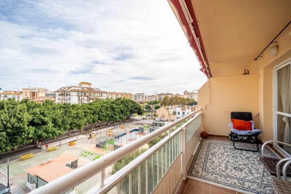 Piso en calle Francisco Claros Curro, 1