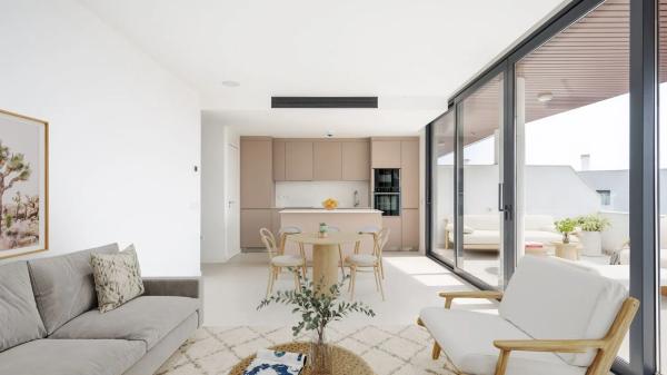 Piso en avenida 8 de Marzo, 9