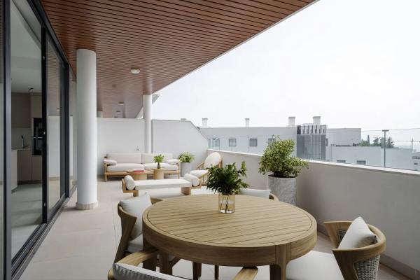 Piso en avenida 8 de Marzo, 9