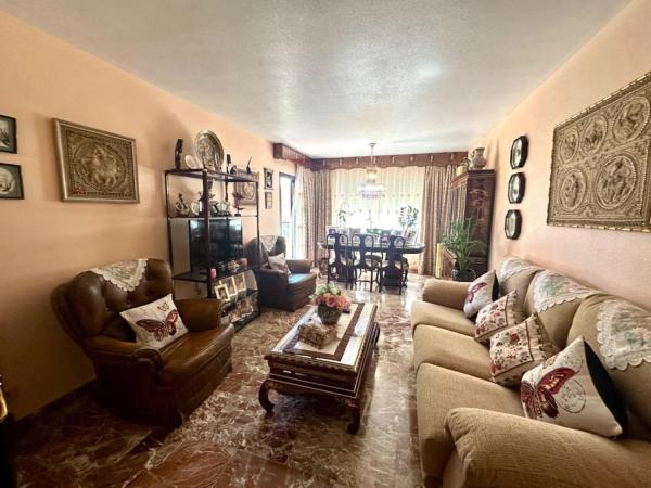 Piso en calle Maestra Ángeles Aspiazu