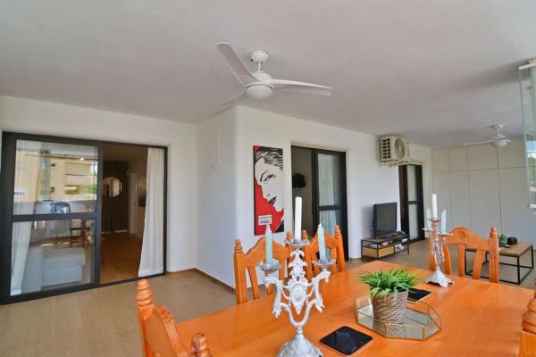 Piso en avenida Santa Amalia