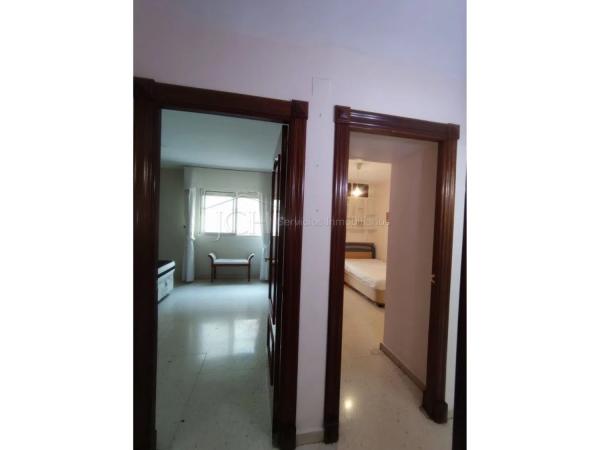 Piso en calle Miguel Bueno, 8