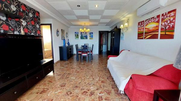 Piso en avenida Fuengirola