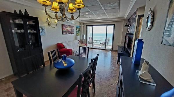 Piso en avenida Fuengirola