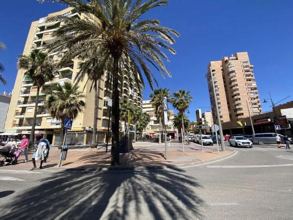 Piso en avenida Fuengirola