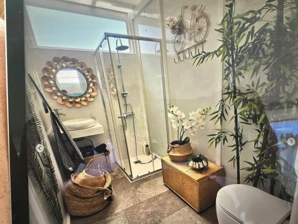 Casa independiente en calle Plumaria s/n