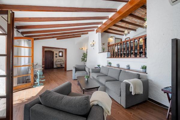 Casa independiente en avenida del Pacífico