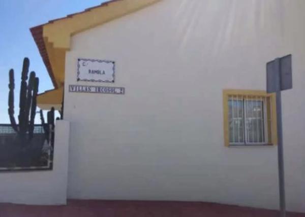 Chalet adosado en calle rambla