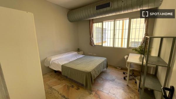 Chambre en colocation à Séville