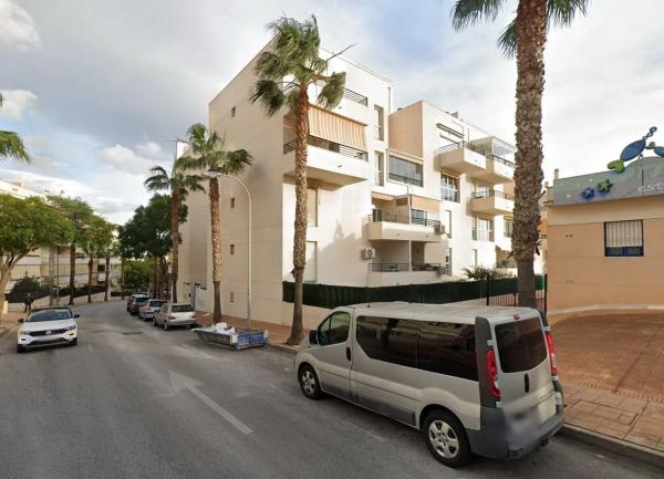 Piso en calle Bahía s/n