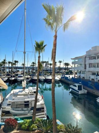 Piso en avenida Juan Sebastian Elcano