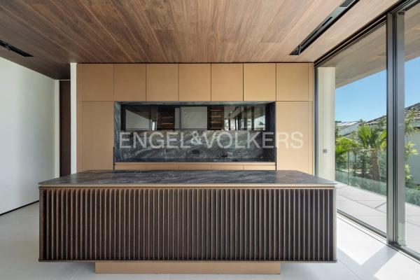 Casa independiente en calle Zurbarán