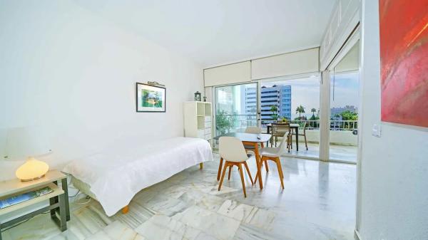 Piso en Barrio La Carolina-Guadalpín