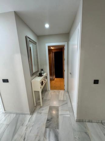 Piso en calle Roy Boston