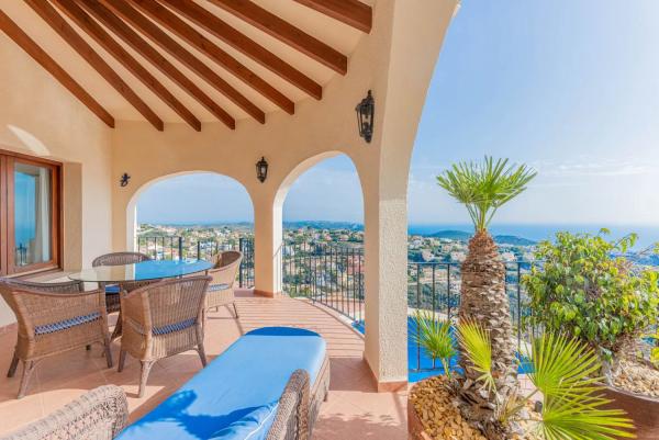 Casa independiente en calle Dalias